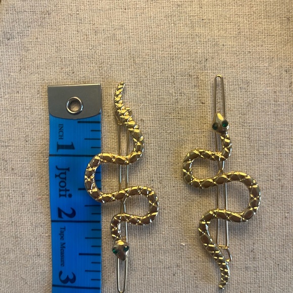 🐍 Gold Tone Snake Barrettes (2) - Picture 4 of 4